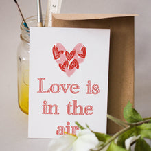 Load image into Gallery viewer, Felicitare coș fructe - 100% reciclată Red Hearts
