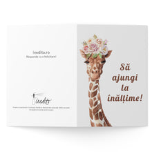 Încarcă imaginea în vizualizatorul Galerie, Felicitare cu girafă cu flori - 100% reciclată
